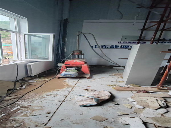 金秀地基基础下沉墙体裂缝加固注浆顶升施工